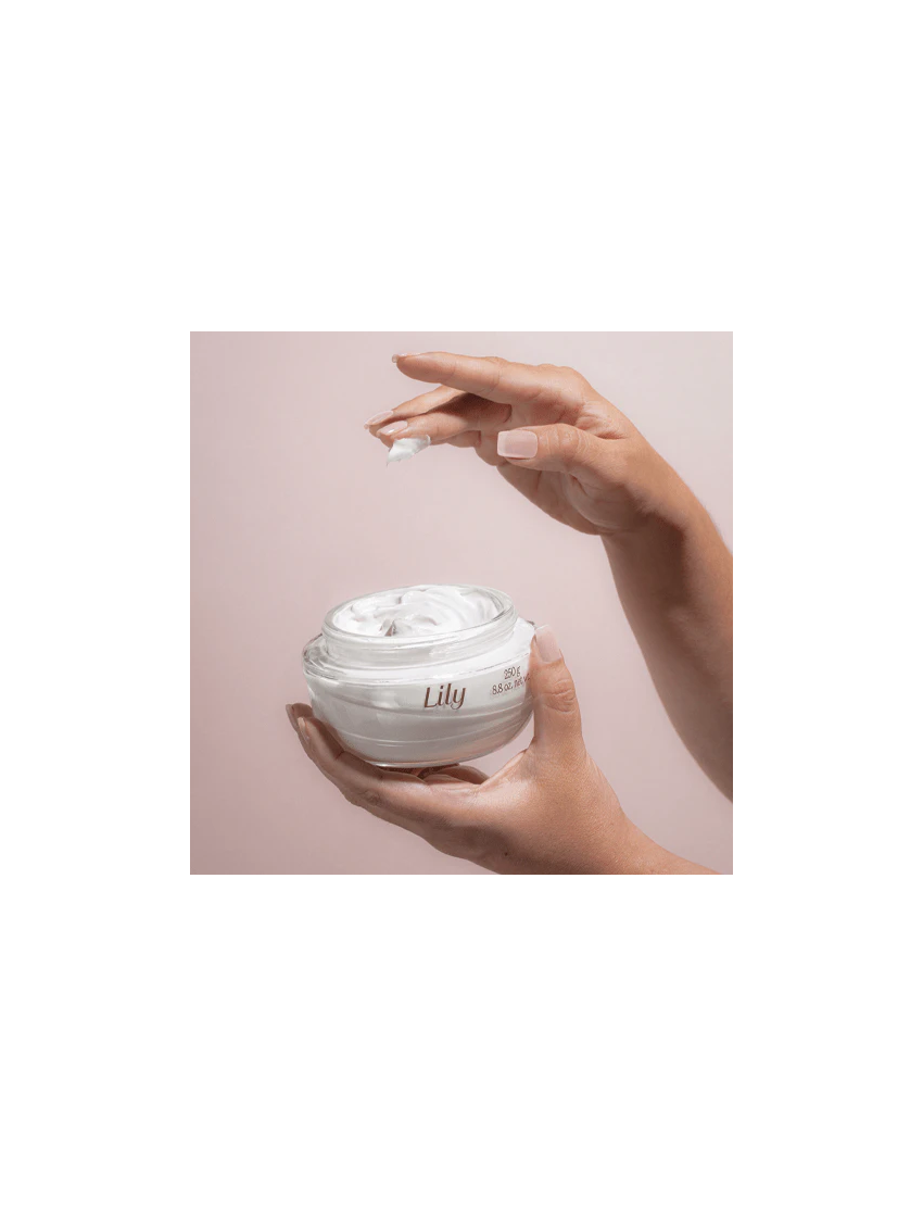 Creme Hidratante Acetinado Lily, 250gr